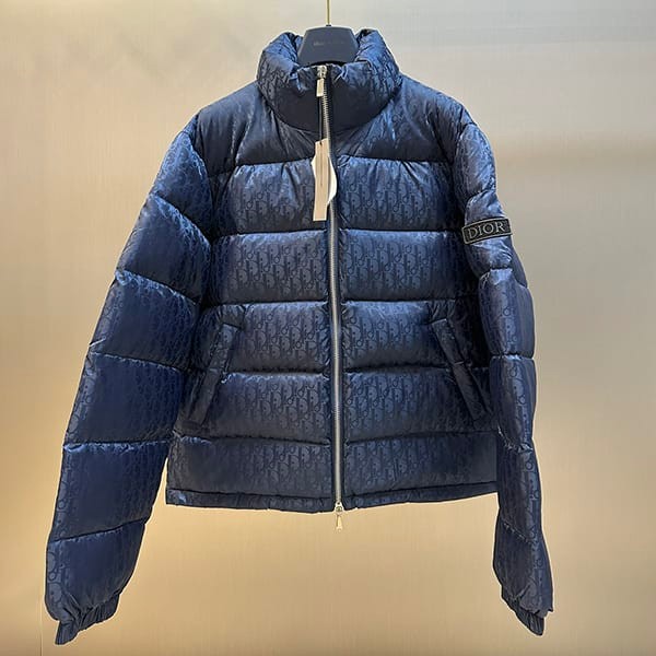 ★Popular in Japan! Dior replica oblique technical jacquard puffer jacket dei65817