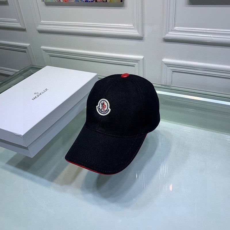 Love at first sight? Moncler logo baseball cap moq50697