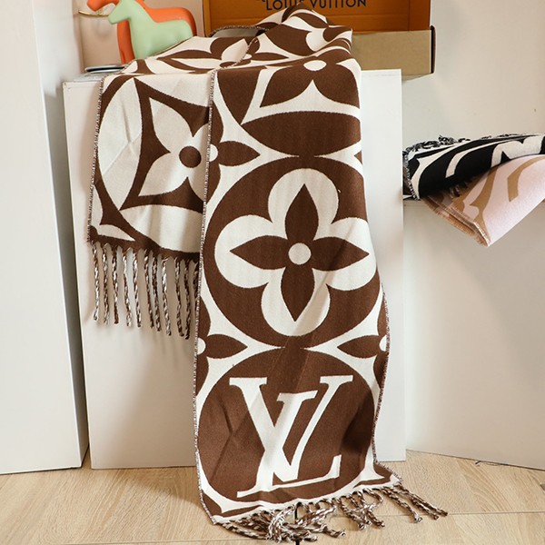 Very popular all over the world? Louis Vuitton replica LV medallion fringe scarf M90853