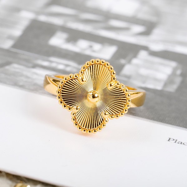 Van Cleef & Arpels Ring Replica Vintage Alhambra Y Gold VCARP6I300