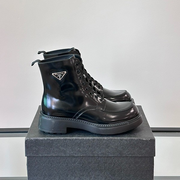 New [PRADA] Brushed Leather Combat Boots Replica, Black pum96504