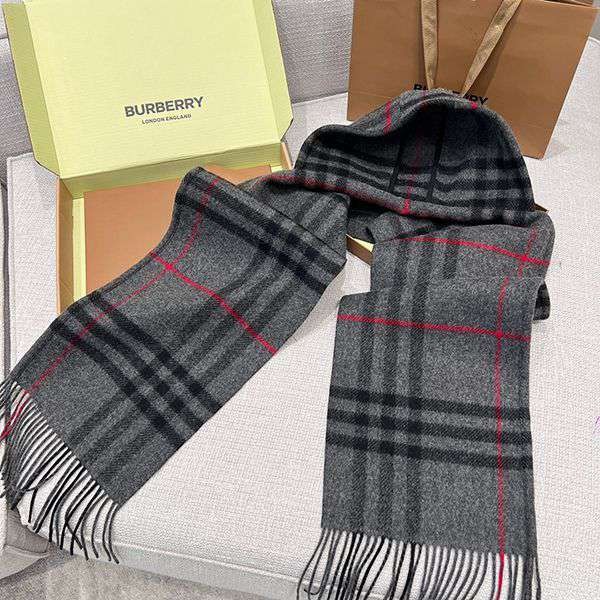 Perfect as a gift? Burberry scarf copy wool cashmere hooded scarf 8076795