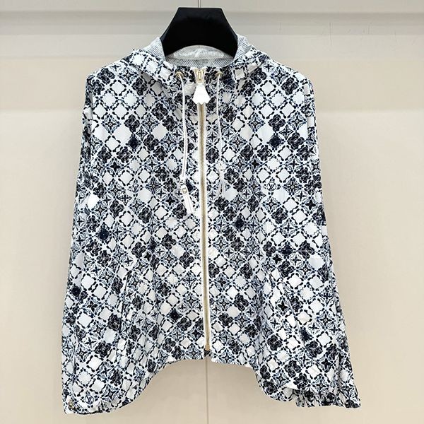 Cheap Louis Vuitton Replica Monogram Tile Hooded Parka with Tracking vug77950 Cheap Louis Vuitton Replica Monogram Tile Hooded Parka with Tracking vug77950