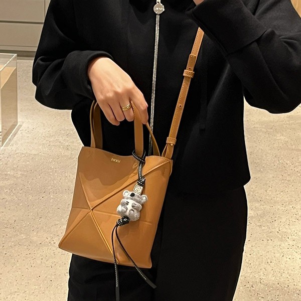 ★Loewe Replica★A perfect companion for your bag? Felt & Calfskin * Koala Charm C880232X01