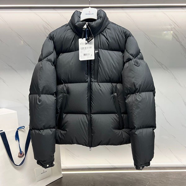 Moncler Besbre Down Jacket Replica mow17890 Moncler Besbre Down Jacket Replica mow17890