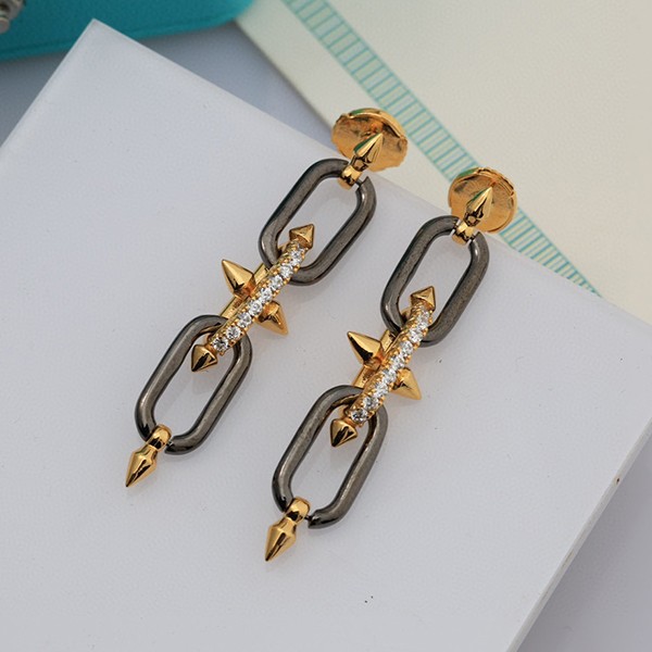 The latest and most fashionable Tiffany replica titanium gold diamond earrings Tia68410