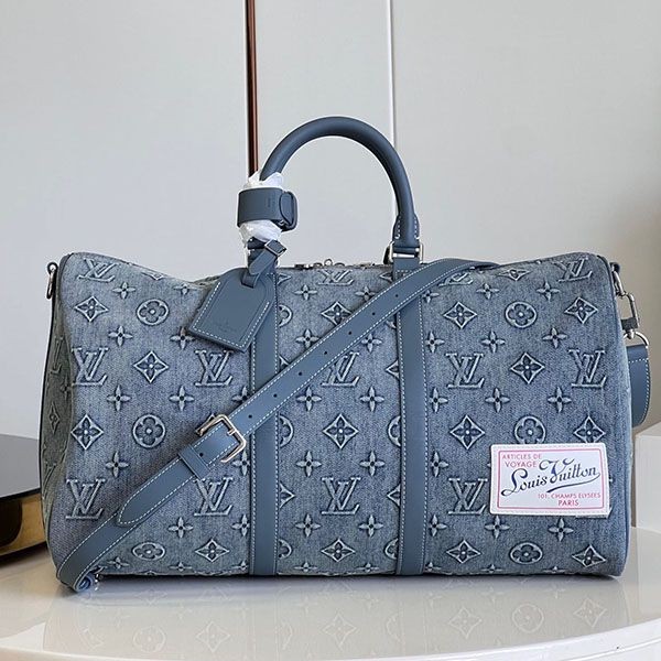 Love at first sight? Fake Louis Vuitton Keepall Bandouliere 50 M22532 Love at first sight? Fake Louis Vuitton Keepall Bandouliere 50 M22532