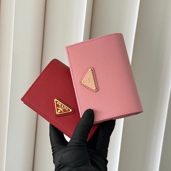 Replica Prada Saffiano Leather Small Wallet 2 Colors puj35260 Replica Prada Saffiano Leather Small Wallet 2 Colors puj35260