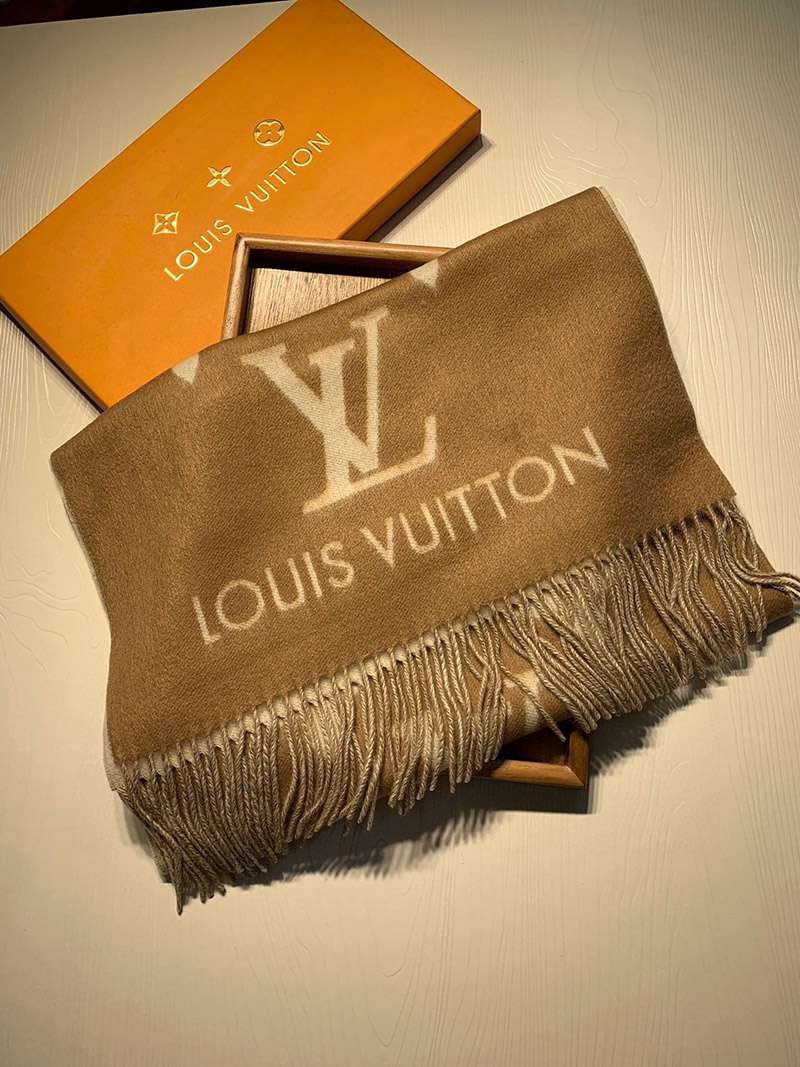 Sure to sell out! Stylish Louis Vuitton cashmere tassel scarf replica vum94325