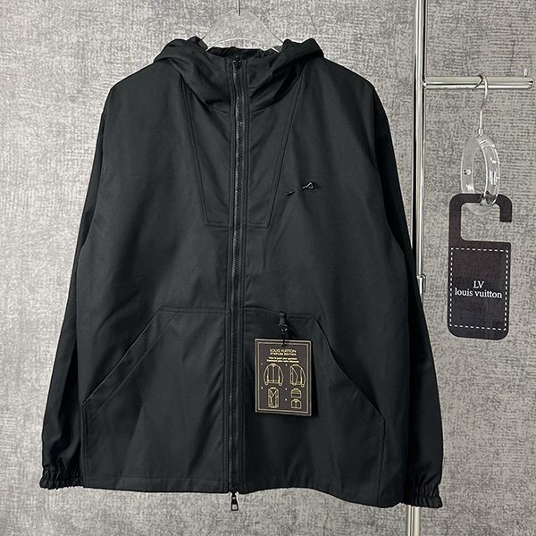 2024 New Louis Vuitton Replica Reversible Nylon Hooded Jacket vuu18334