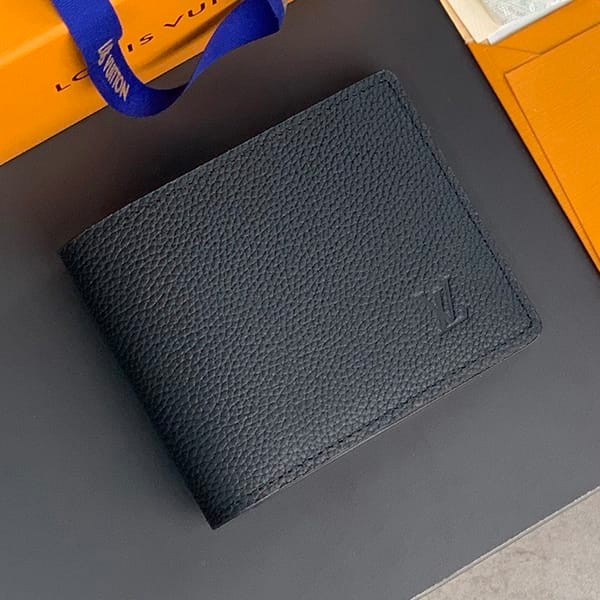 Luxury brand Louis Vuitton Taiga Portefeuille Amerigo NM replica bi-fold wallet vub61824