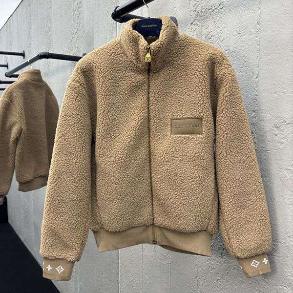 New color release ☆ Louis Vuitton leather patch fleece blouson replica vuy50494 New color release ☆ Louis Vuitton leather patch fleece blouson replica vuy50494