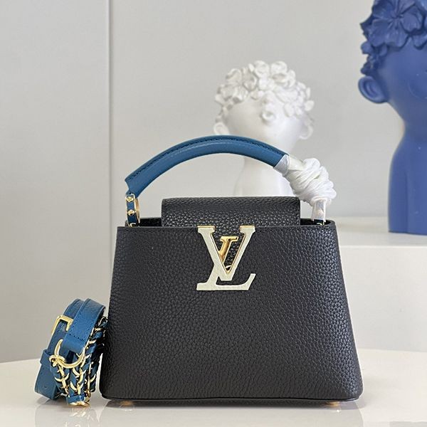 Very popular all over the world? Louis Vuitton Capucines fake Coquille handbag with strap 2 sizes M59653 Very popular all over the world? Louis Vuitton Capucines fake Coquille handbag with strap 2 sizes M59653