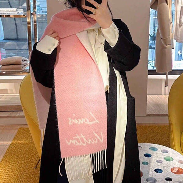 n grade recommended louis vuitton scarf copy fluffy glam vuq15190 n grade recommended louis vuitton scarf copy fluffy glam vuq15190