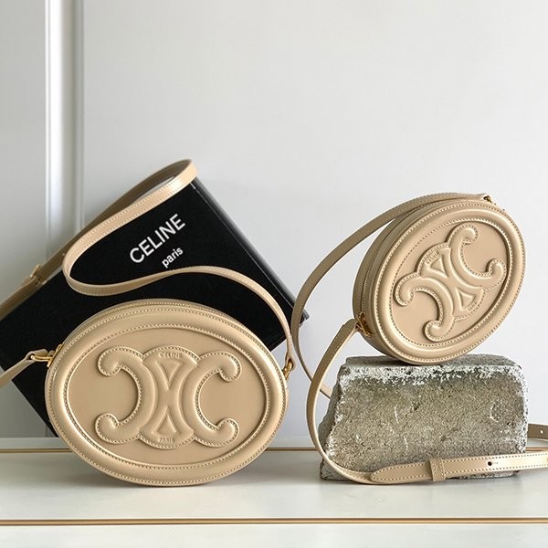 Celine OVAL SHOULDER CLUTCH Triomphe replica Cef35437 available now Celine OVAL SHOULDER CLUTCH Triomphe replica Cef35437 available now