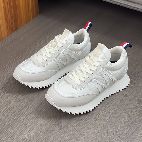 Moncler Grade N Pacey White Nylon Sneakers mod35026 Moncler Grade N Pacey White Nylon Sneakers mod35026