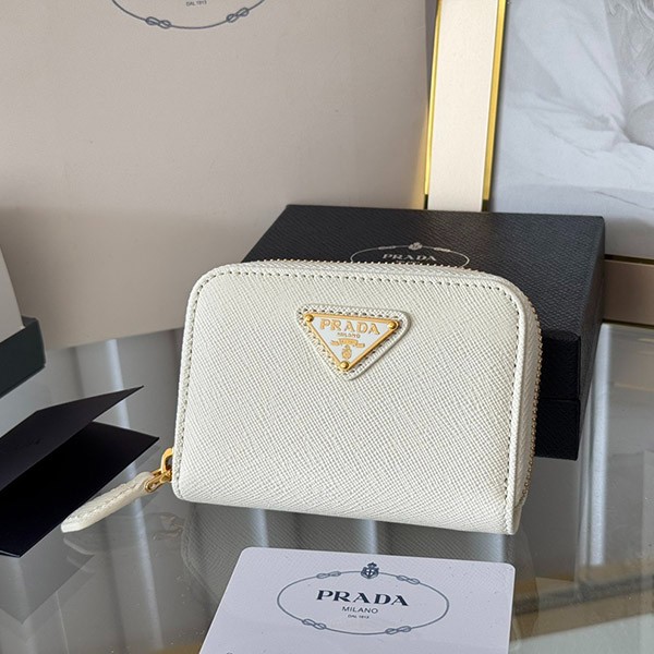No. 1 in total sales! Great as a gift ★ Prada Saffiano Triangle Coin Case Replica puc10397