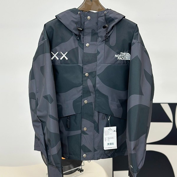 North Face Kaws Replica Retro 1986 Mountain Jacket "Black" Nor04283
