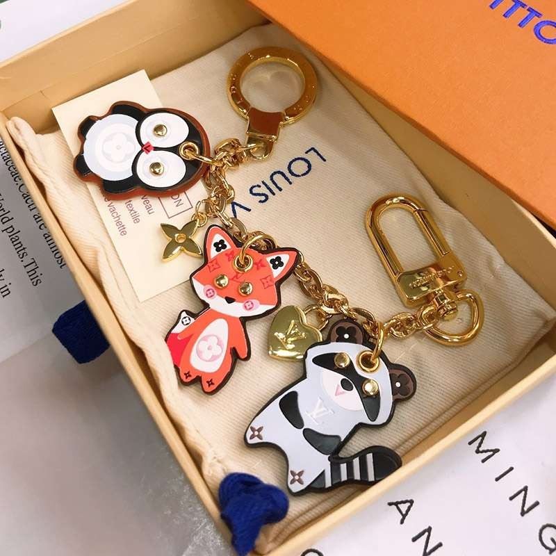 Battle for Louis Vuitton Replica Bijoux Sac Chaine Animal Family M68997