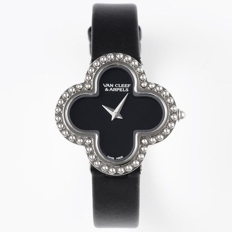 The hottest topic! Van Cleef & Arpels Replica Alhambra Medium Pearl Watch 30.2mm vaa63024