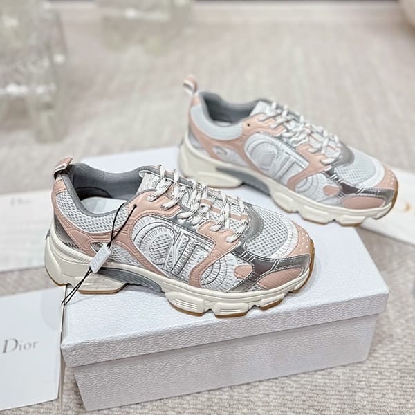 The hot topic! Dior Chrono women's sneakers parody nude color dey51211