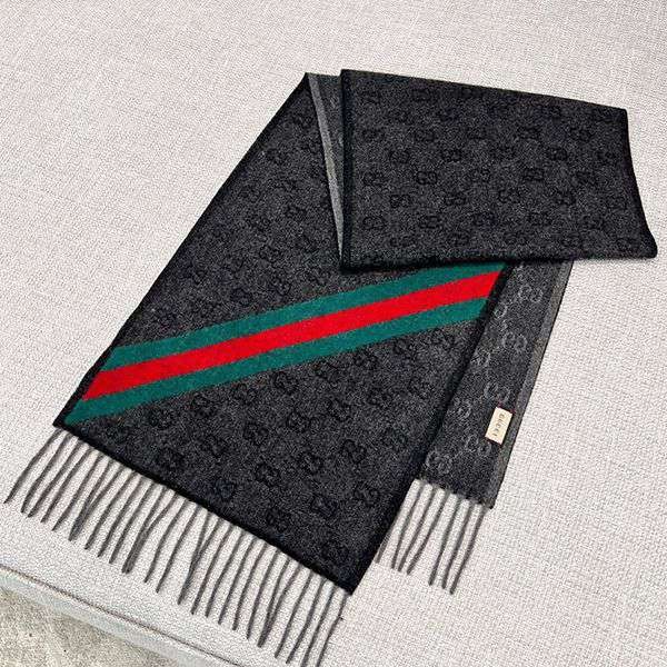 Fake Gucci GG logo wool scarf loved by many celebrities guu95316