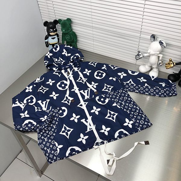 Louis Vuitton Hoodie Escale Printed Hoodie Replica 1A7SG5 Louis Vuitton Hoodie Escale Printed Hoodie Replica 1A7SG5