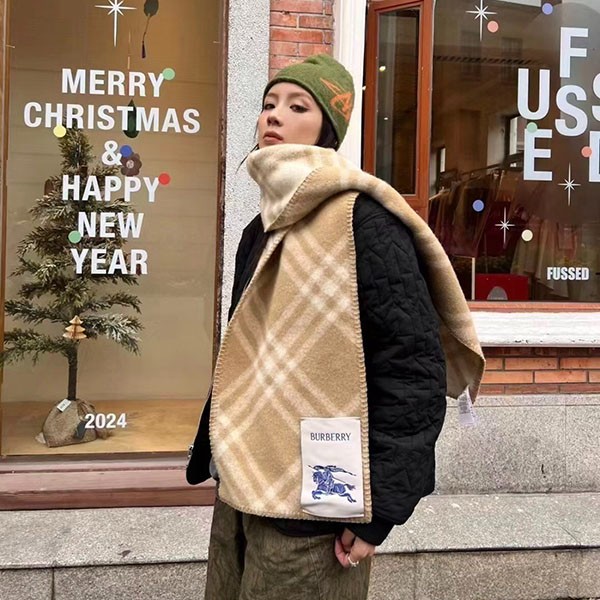 Rare Burberry Check Wool Scarf Replica Bas19090