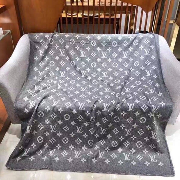 Very popular! Louis Vuitton Neo Monogram Replica Blanket/Throw vue63270