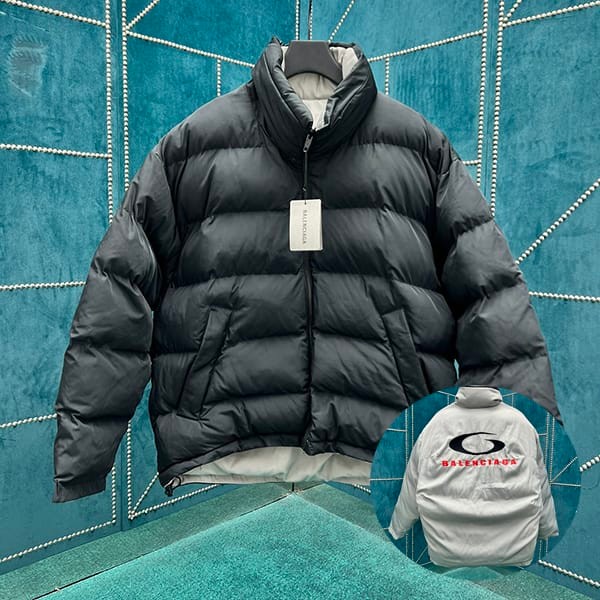 [Very versatile] Balenciaga reversible cocoon kick puffer coat replica bay97150