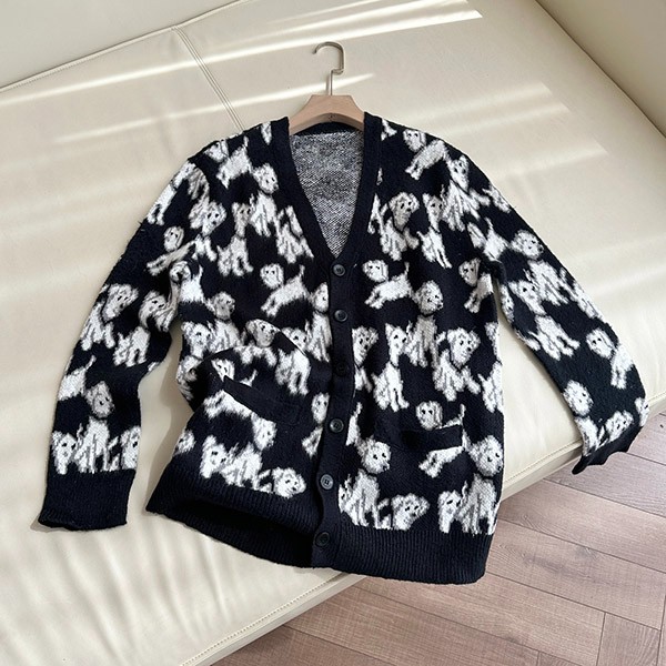 Super low price! Celine V-neck cardigan replica black 2A51W531Q