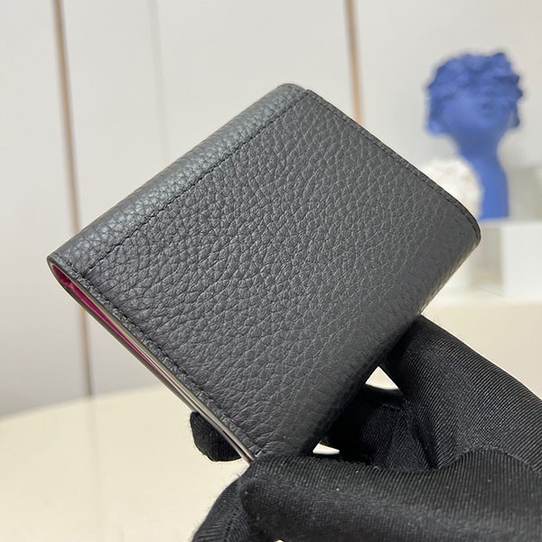 Louis Vuitton Portefeuille Capucines Replica XS Tri-fold Wallet vuj06562