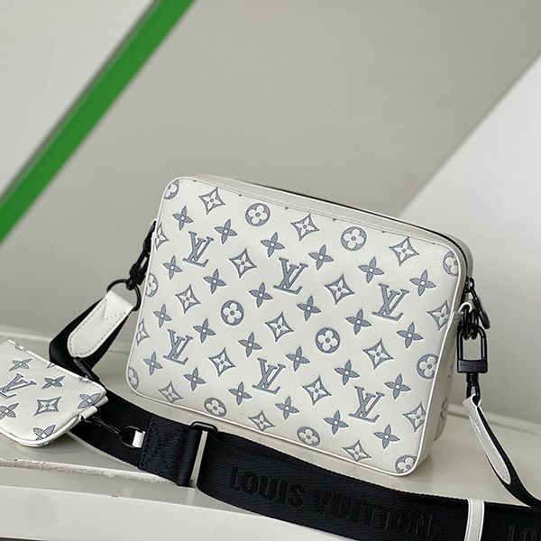 Louis Vuitton Trio Messenger Shoulder Fake M24754