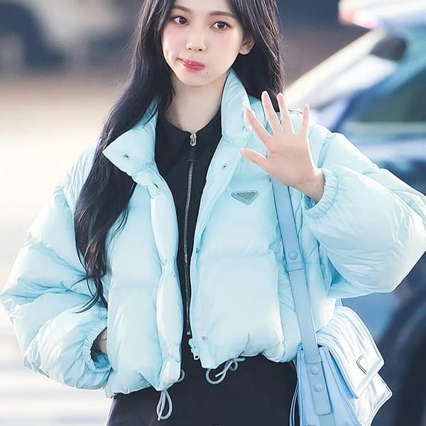 New sale Prada Re-Nylon cropped convertible down jacket pub85737 New sale Prada Re-Nylon cropped convertible down jacket pub85737