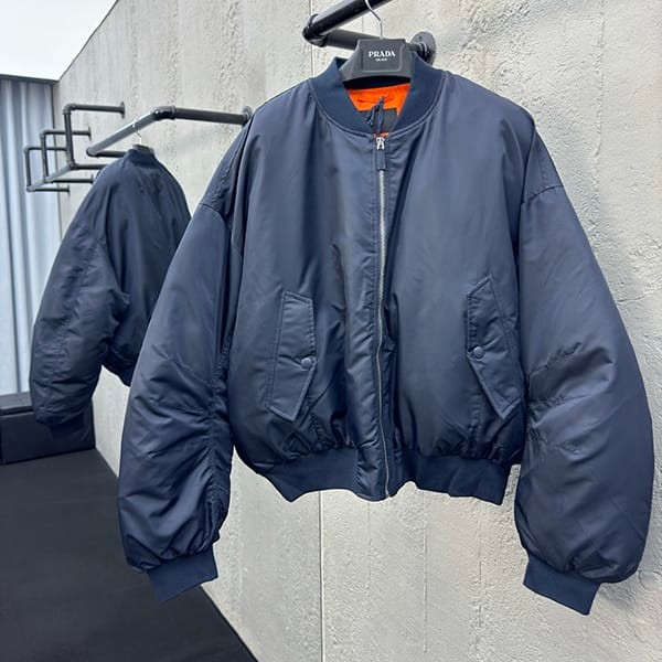 Sale New Arrivals Prada Replica Re-Nylon Oversized Bomber Jacket puw84148 Sale New Arrivals Prada Replica Re-Nylon Oversized Bomber Jacket puw84148