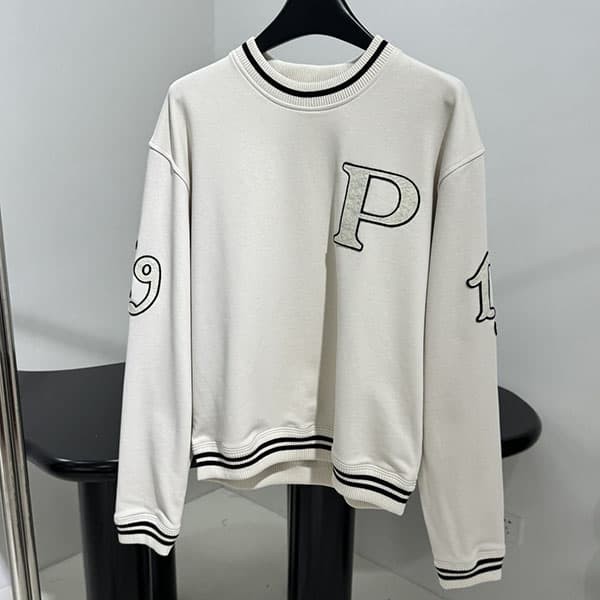 Prada patched fleece fake sweatshirt puc17340 Prada patched fleece fake sweatshirt puc17340