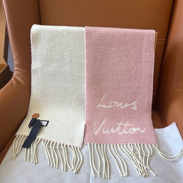 24 I definitely want this Louis Vuitton scarf? Fluffy Glam Replica M94797 24 I definitely want this Louis Vuitton scarf? Fluffy Glam Replica M94797