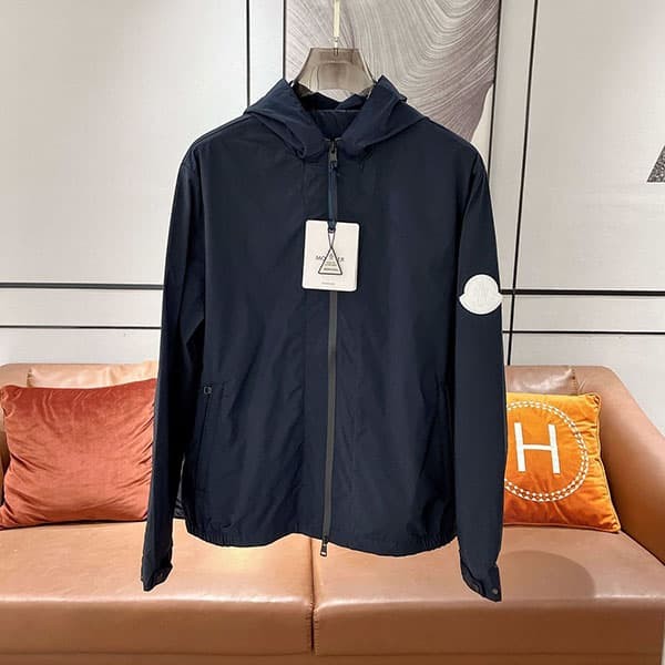 Moncler Jacket Replica Logo Windbreaker mos42660 Moncler Jacket Replica Logo Windbreaker mos42660