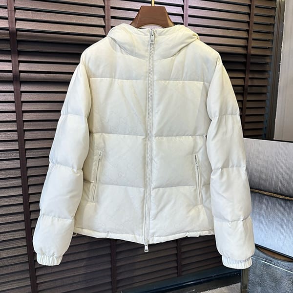 Love at first sight? Gucci parody GG nylon canvas down jacket guu24805 Love at first sight? Gucci parody GG nylon canvas down jacket guu24805