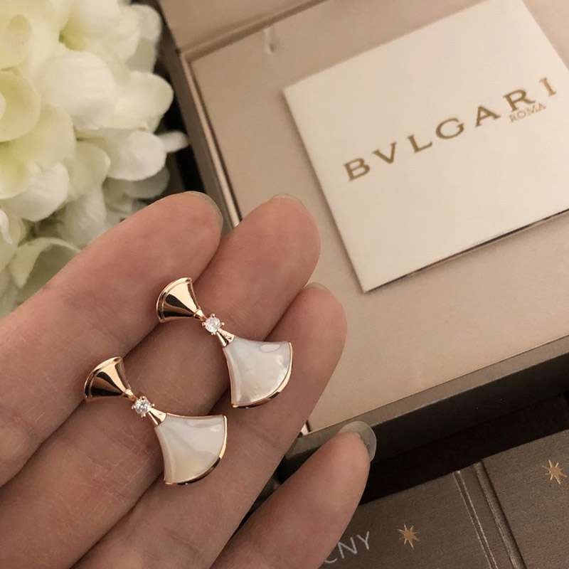 Hard to find! Bulgari 18K Yellow Gold Earrings Parody 2 Colors Bui52224