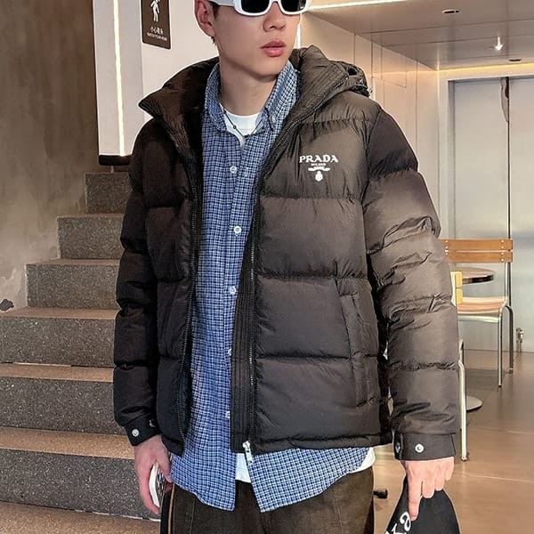 Popular all over the world? Prada Parody Cropped Re-Nylon Down Jacket Dark Green pux85215 Popular all over the world? Prada Parody Cropped Re-Nylon Down Jacket Dark Green pux85215