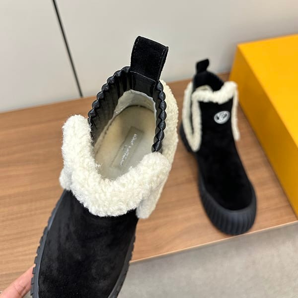 Super low price! Louis Vuitton Ruby Line Ankle Boots Replica 1AC7AR