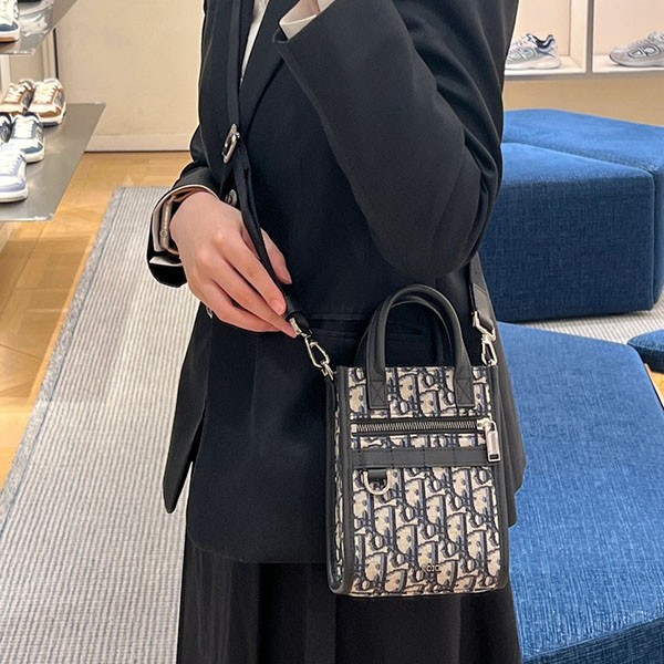 Versatile use ◎ Dior copy SAFARI Safari North South mini tote bag 2ESWS017YKY_H27E