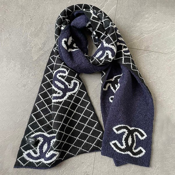 Sold out Chanel Replica Coco Mark Reversible Scarf shf20587 Sold out Chanel Replica Coco Mark Reversible Scarf shf20587