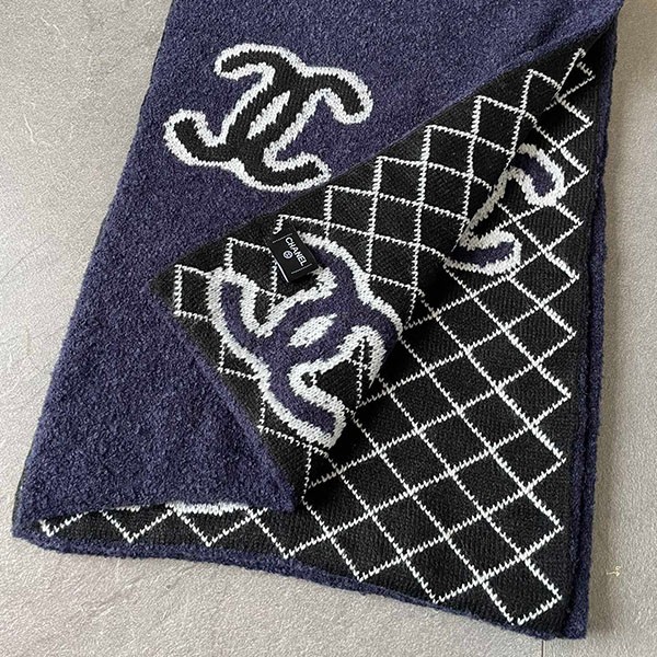 Sold out Chanel Replica Coco Mark Reversible Scarf shf20587