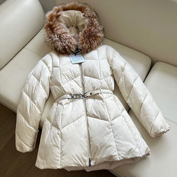 Moncler short down jacket replica with fur hood moh39664