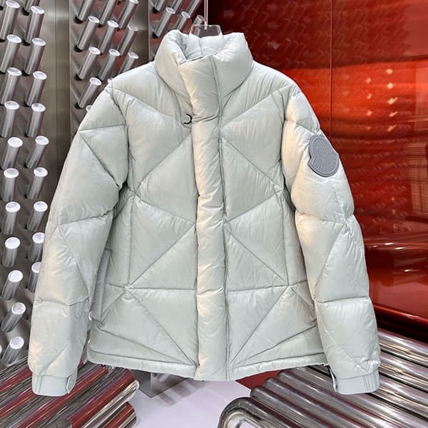 Very popular! Moncler short down jacket replica unisex logo moi60362 Very popular! Moncler short down jacket replica unisex logo moi60362