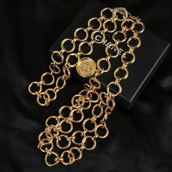 Easy to use Chanel chain belt with delicate design sht96615