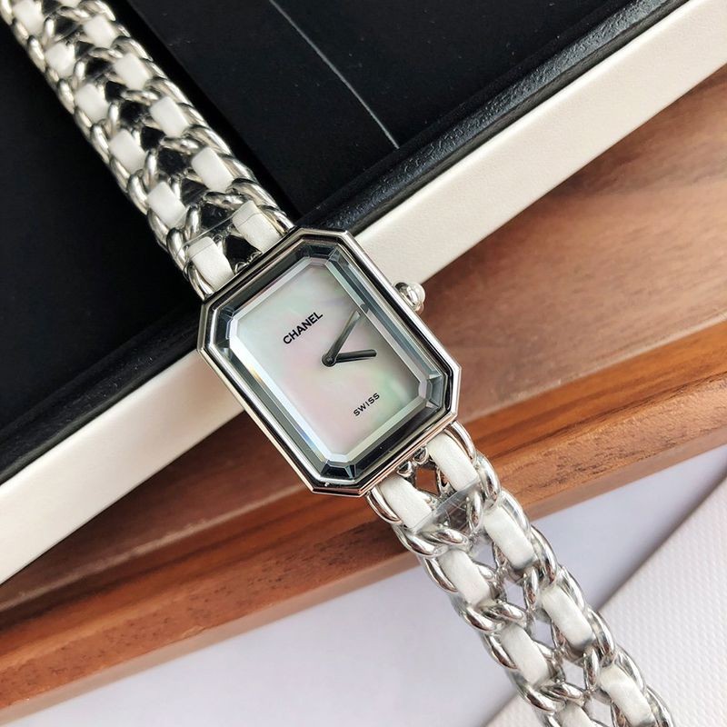 Love at first sight? Chanel Premiere replica shj56675 Love at first sight? Chanel Premiere replica shj56675