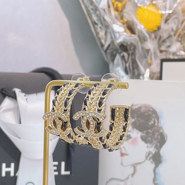 Hard to find Chanel Luxury Hoop Earrings Replica shu40998